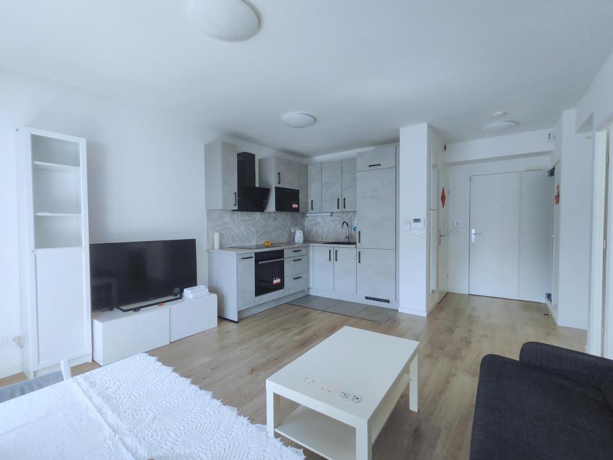 Apartment Cozy Sunshine With Balcony 4 Persons Max